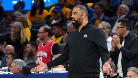 Rockets mascot plays it cool after draining backwards halfcourt