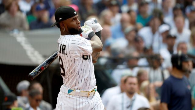 Chicago White Sox outfielder Luis Robert Jr.