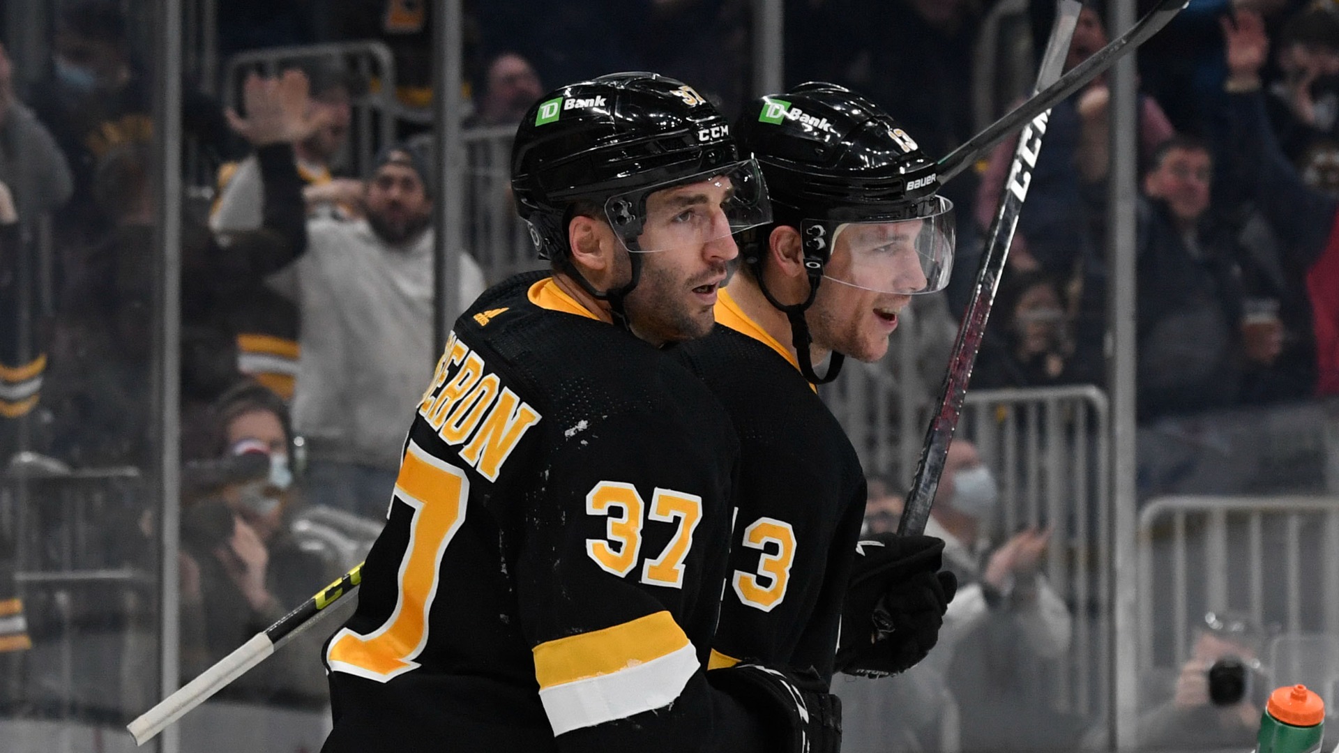 Charlie Coyle Reflects On Bruins' Historic Season, Teammates