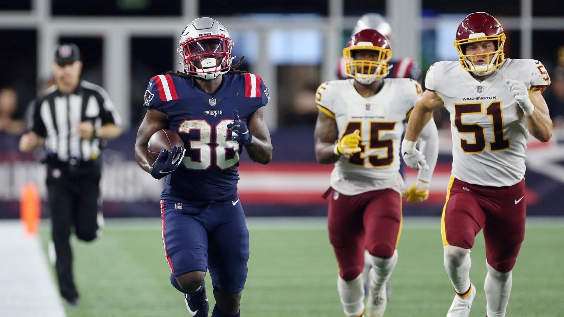 Patriots rookies Mac Jones, Rhamondre Stevenson lead 22-13