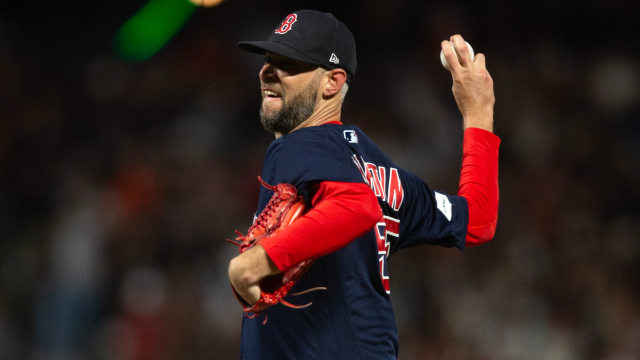 Red Sox's Chris Martin Continues 'Ridiculous' Bullpen Stretch