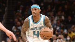 Boston Celtics: Isaiah Thomas Wants to Talk to Tom Brady