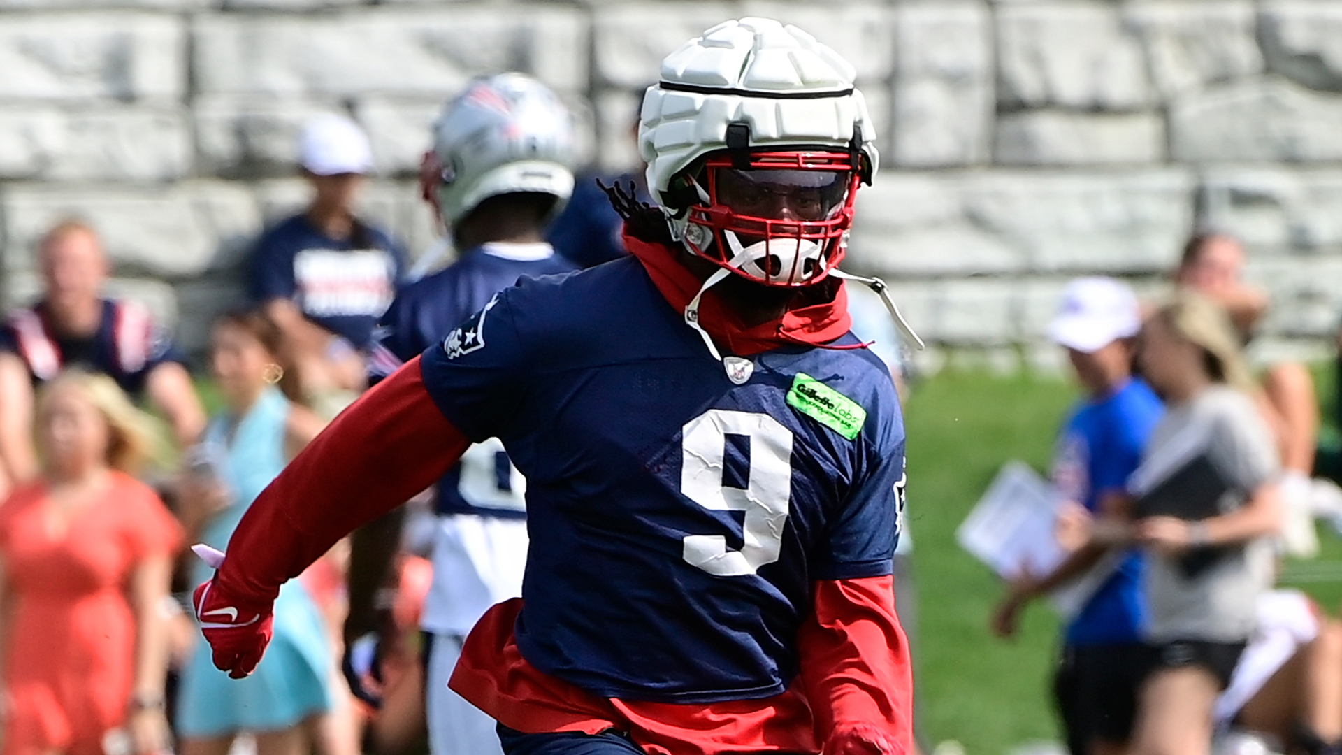 Patriots' Matthew Judon ducks contract question at training camp