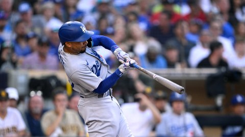 Dodgers' Matt Kemp heads to DL with hamstring strain