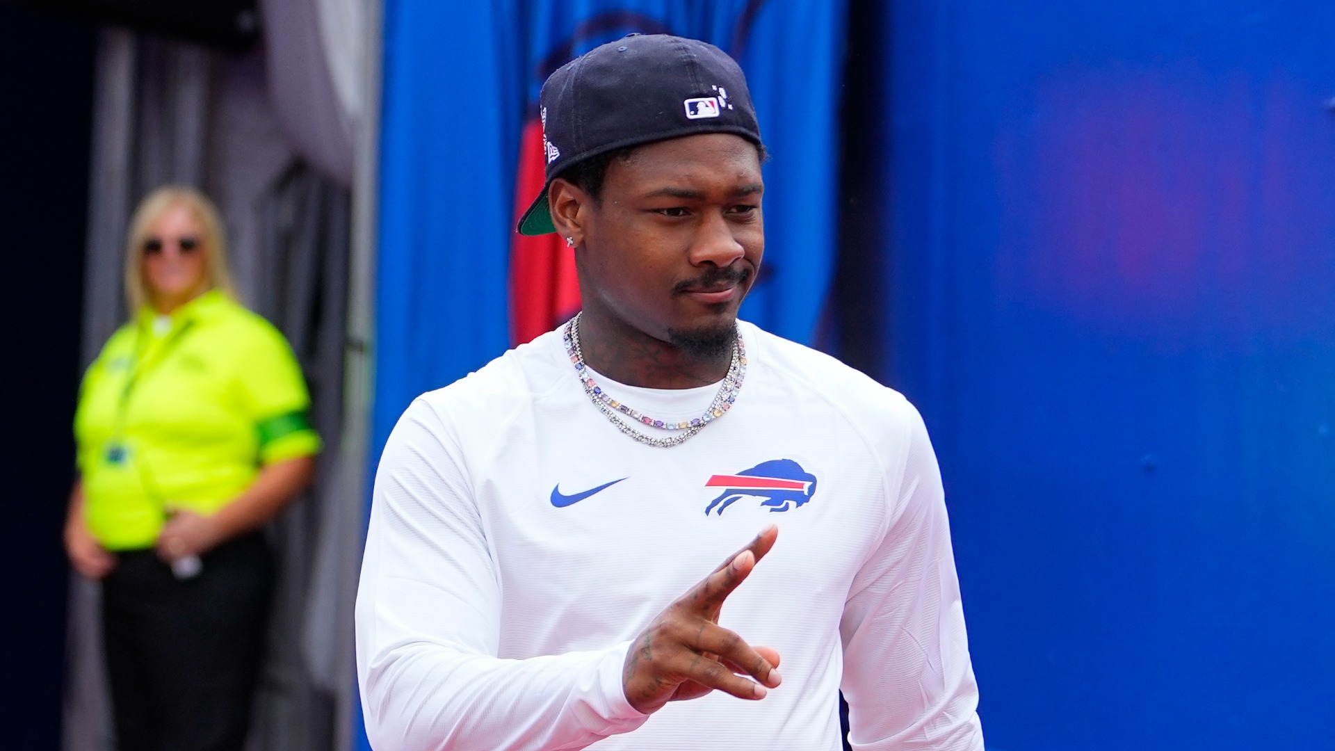 Bills' Stefon Diggs responds to ESPN talking head: “100% not true