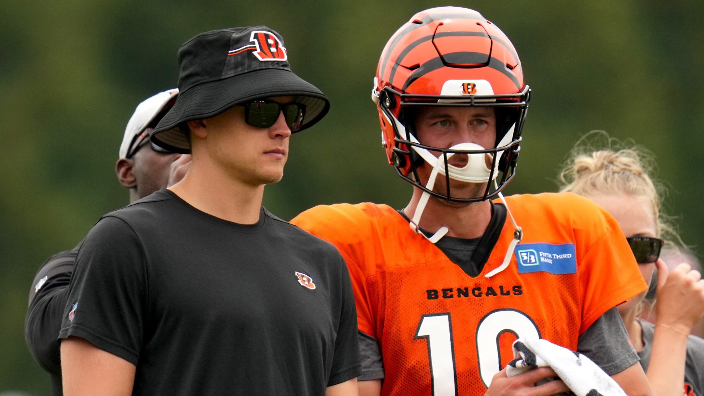 Cincinnati Bengals Star QB Joe Burrow Downplays White Helmets on