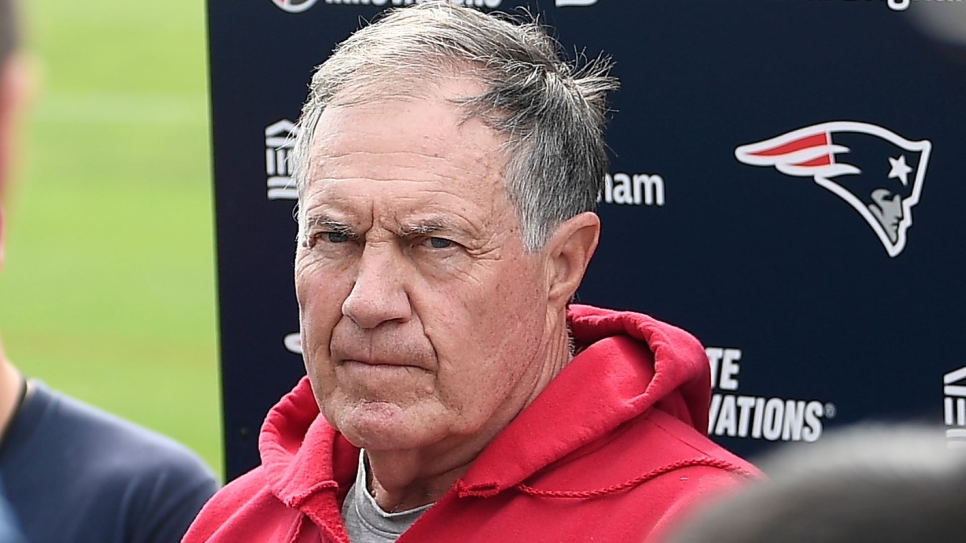 New England Patriots' Bill Belichick continues to praise former Oregon  Ducks' star Christian Gonzalez 