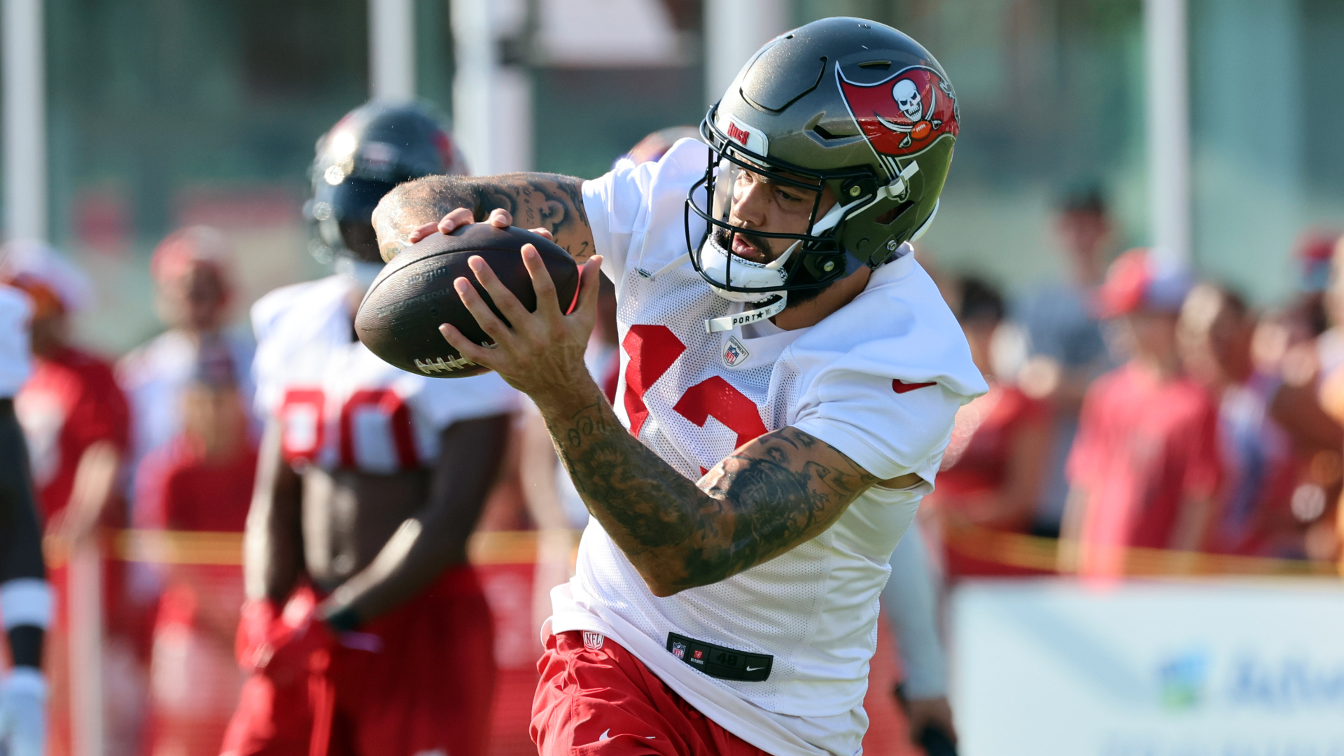 Mike Evans Denies Rebuild Despite Tom Brady's Retirement - Tampa Bay  Buccaneers, BucsGameday