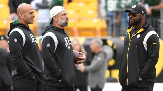 New York Jets head coach Robert Saleh, defensive coordinator Jeff Ulbrich, Pittsburgh Steelers head coach Mike Tomlin