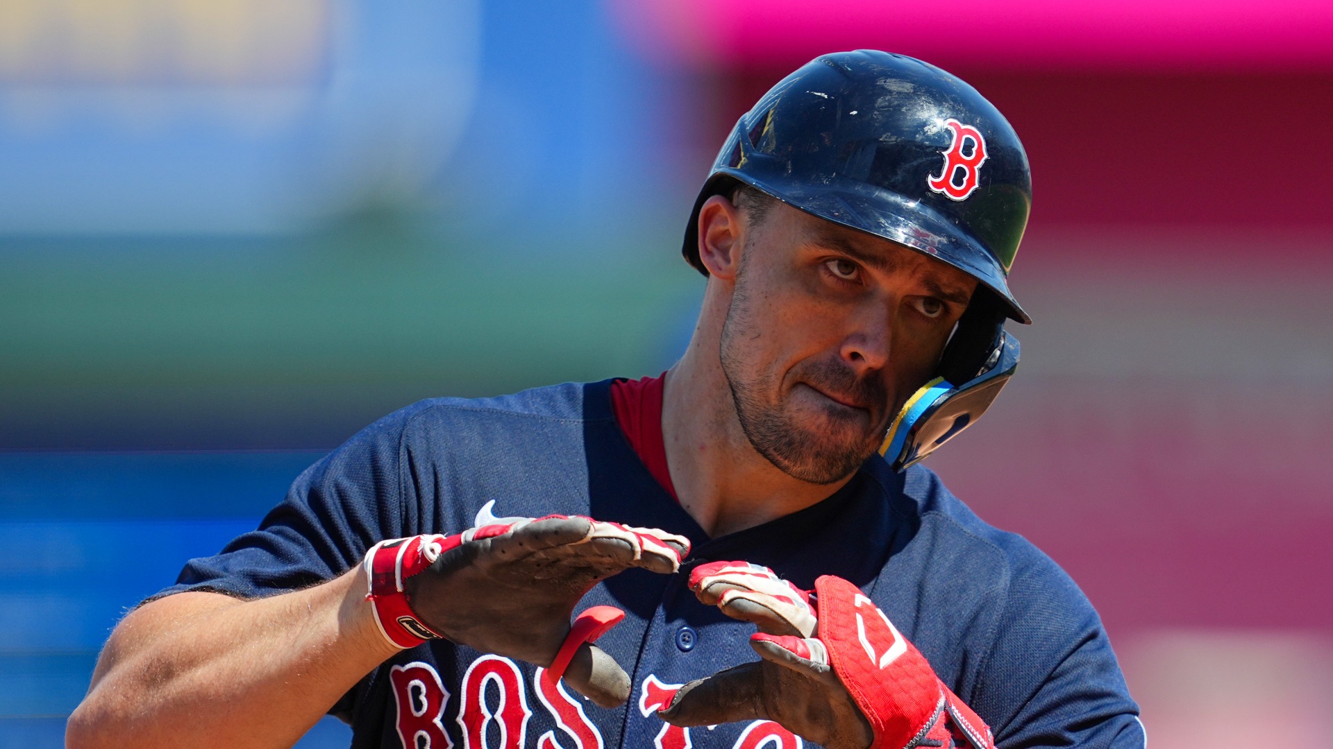 Alex Verdugo hits 3-run homer, scorching Red Sox top Guardians