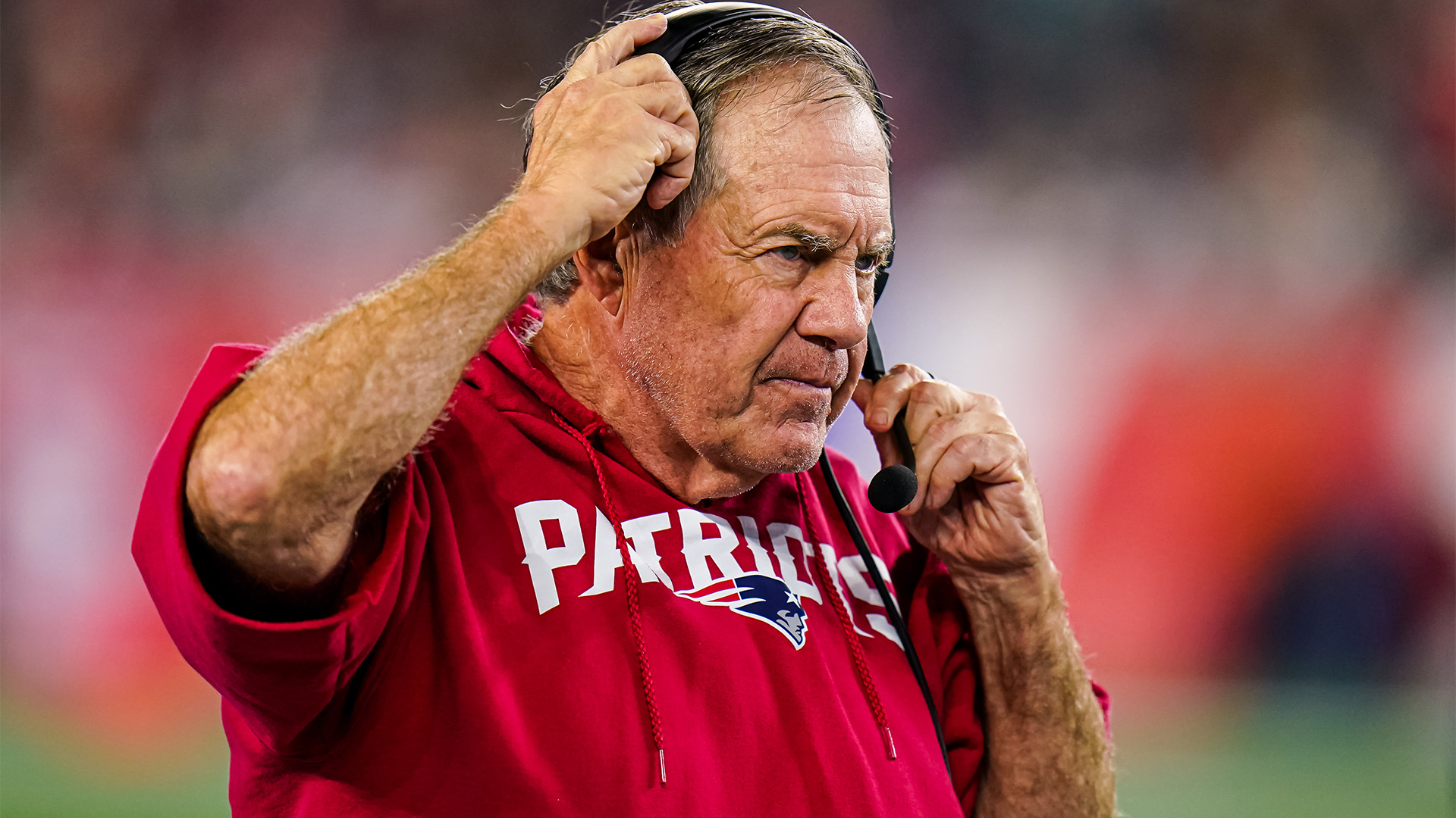 New England Patriots' Bill Belichick continues to praise former Oregon  Ducks' star Christian Gonzalez 