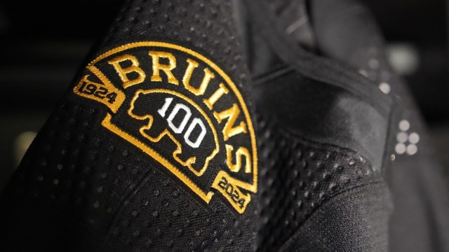 Boston Bruins centennial home jersey shoulder patch