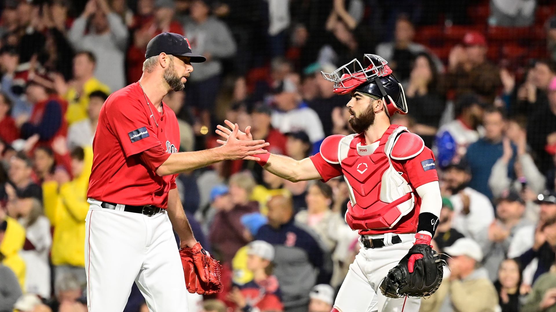 Chris Martin continues to leverage his value as an effective set-up man in  the Red Sox bullpen - The Boston Globe