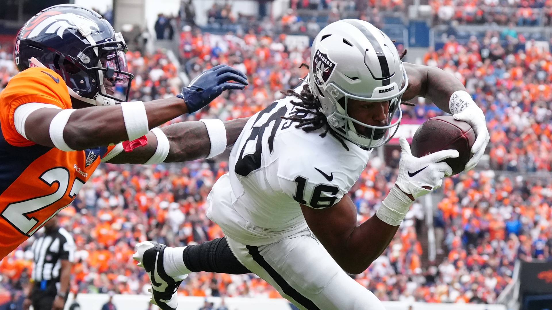 Jakobi Meyers player prop picks for Raiders vs. Chargers, Week 4