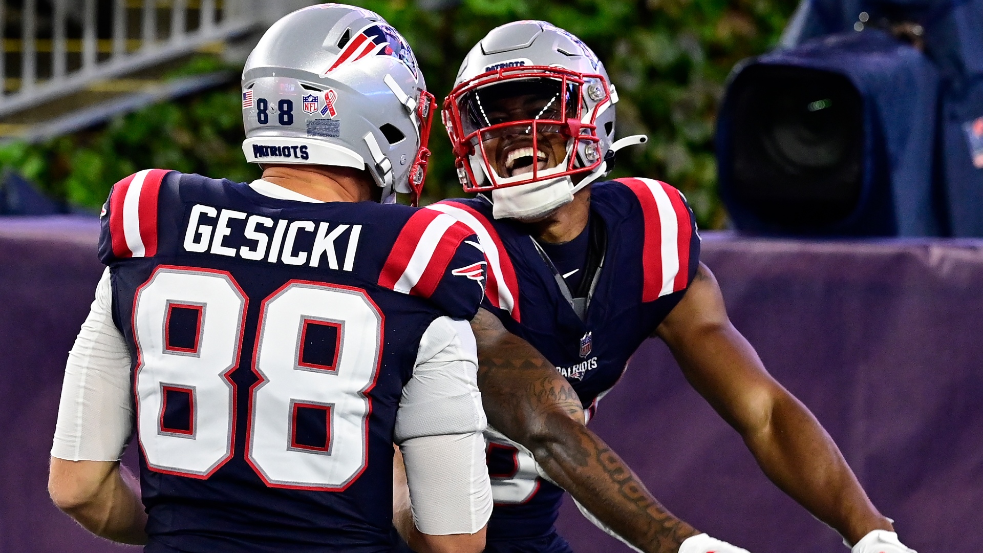 Mac Jones Delivers His 'Best Game of the Year' Despite Patriots' Loss to  Vikings, News, Scores, Highlights, Stats, and Rumors