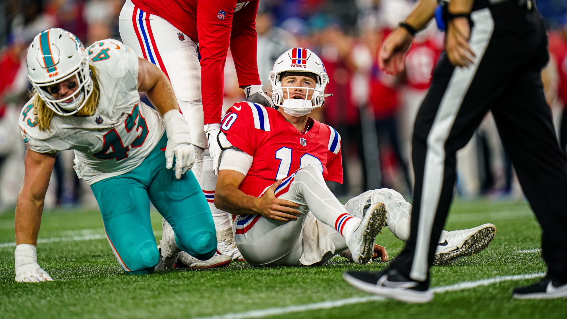 Bears vs Patriots: Mac Jones benched mid-game as Chicago scores 23 straight  points to beat New England