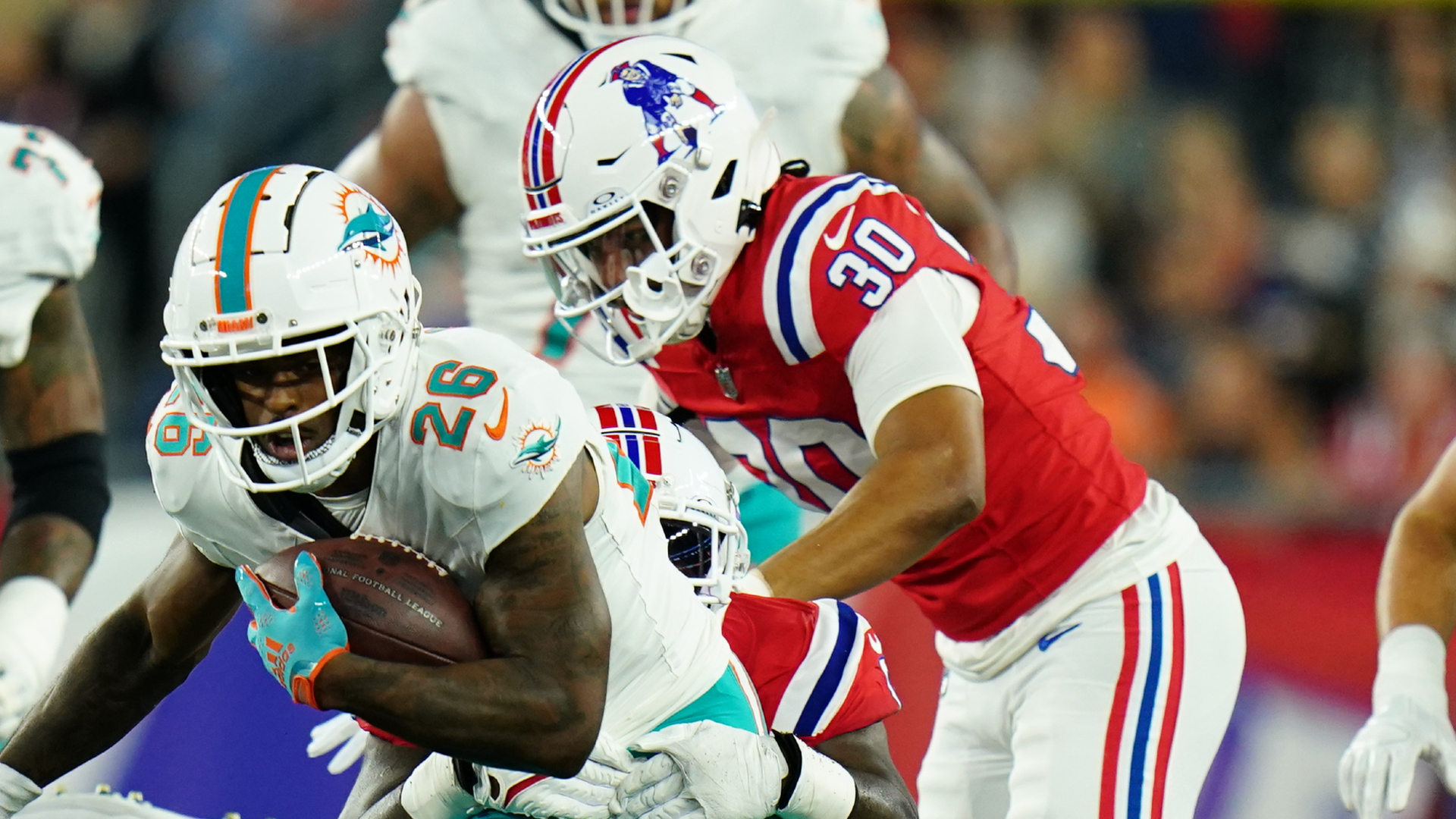 Dolphins WR Jaylen Waddle in concussion protocol, National