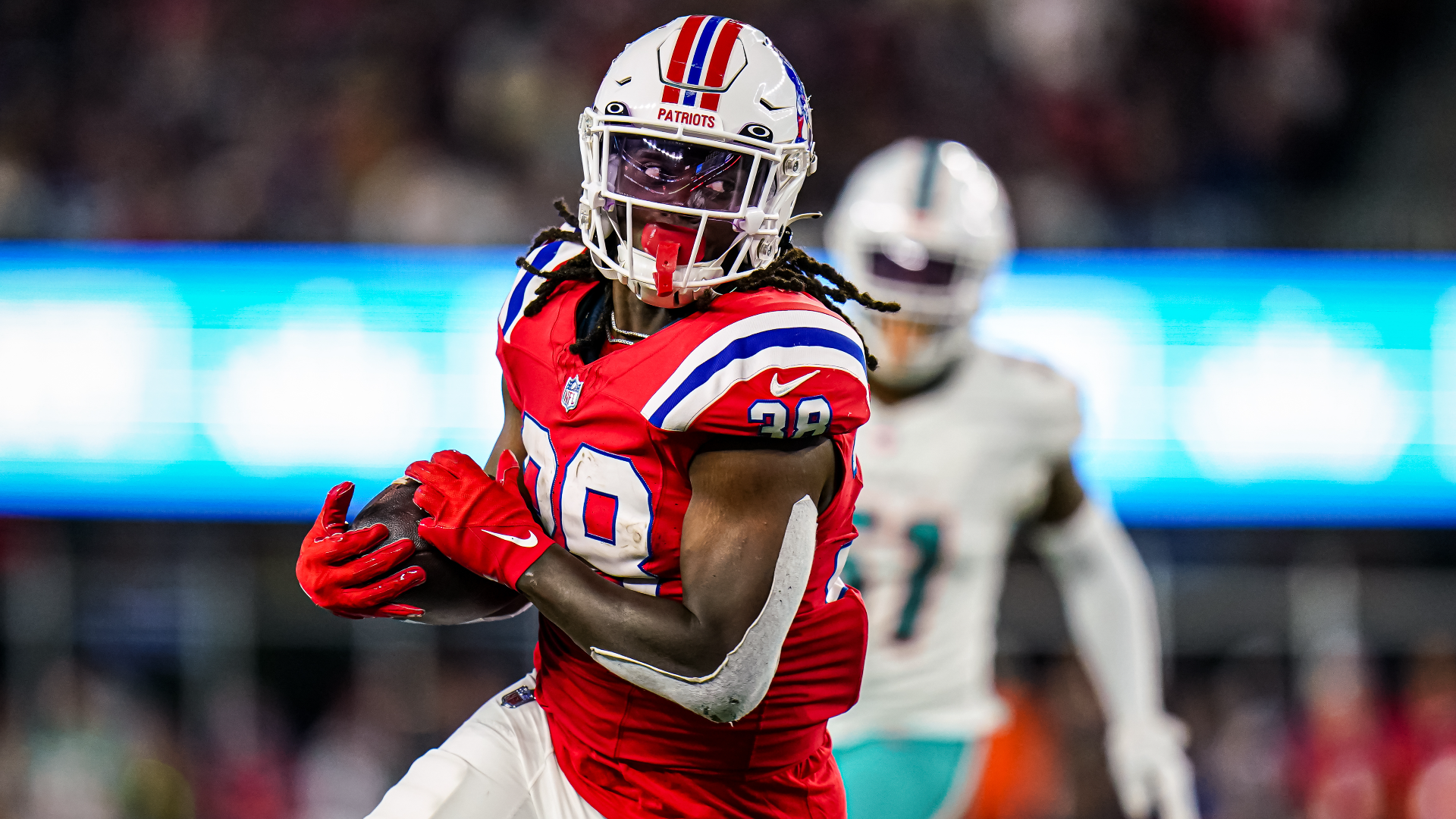 New England Patriots: Rhamondre Stevenson is LeGarrette Blount 2.0