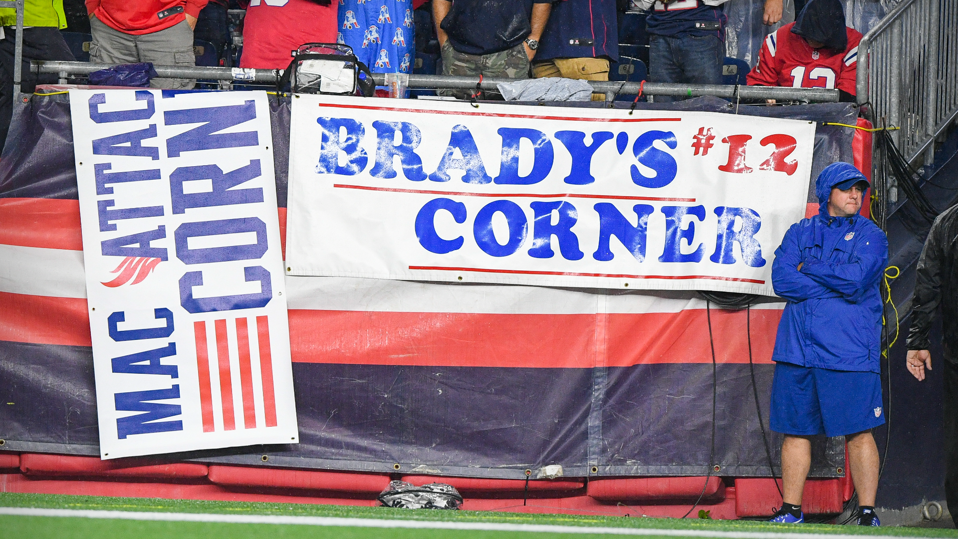 Patriots celebrated Tom Brady's past but Mac Jones showed their future, Tom  Brady