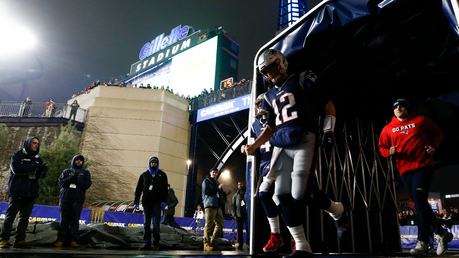 FOXBORO, MA - OCTOBER 24: Patriots quarterback Tom Brady during the New  York Jets game versus the New England Patriots at Gillette Stadium in  Foxboro, MA. (Icon Sportswire via AP Images Stock