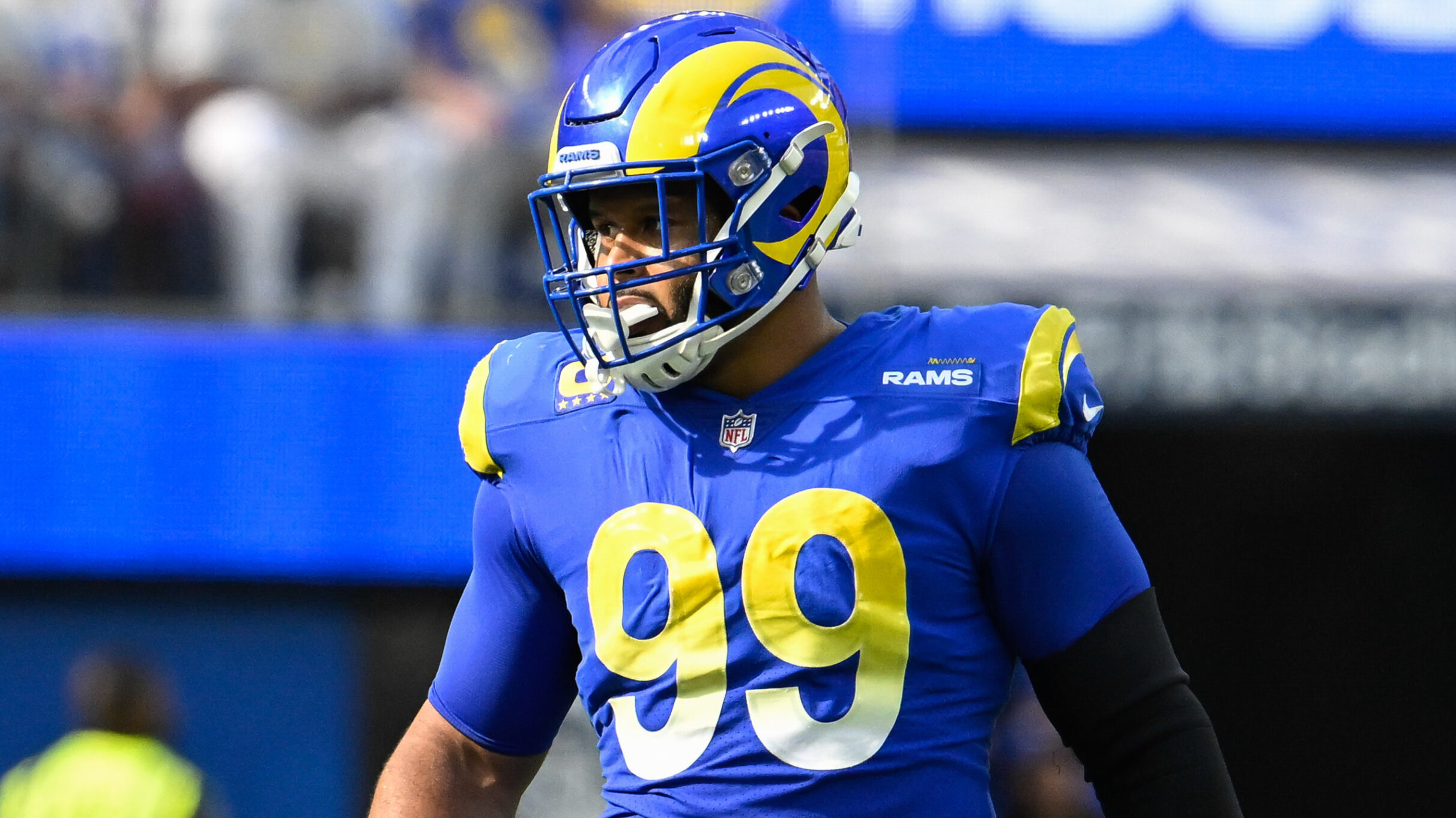 Download NFL Los Angeles Rams Aaron Donald Football Match