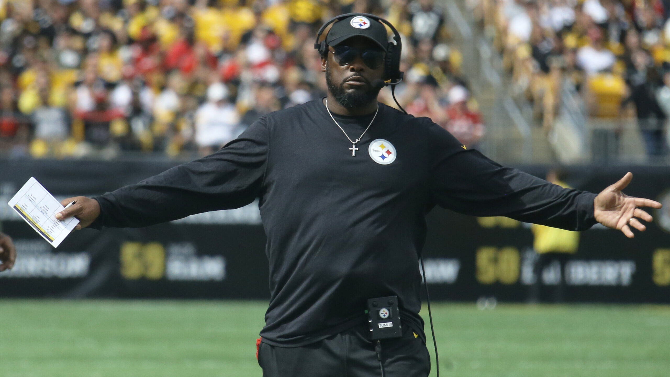 Exclusive: Watch Steelers HC Mike Tomlin Emphasize Leadership