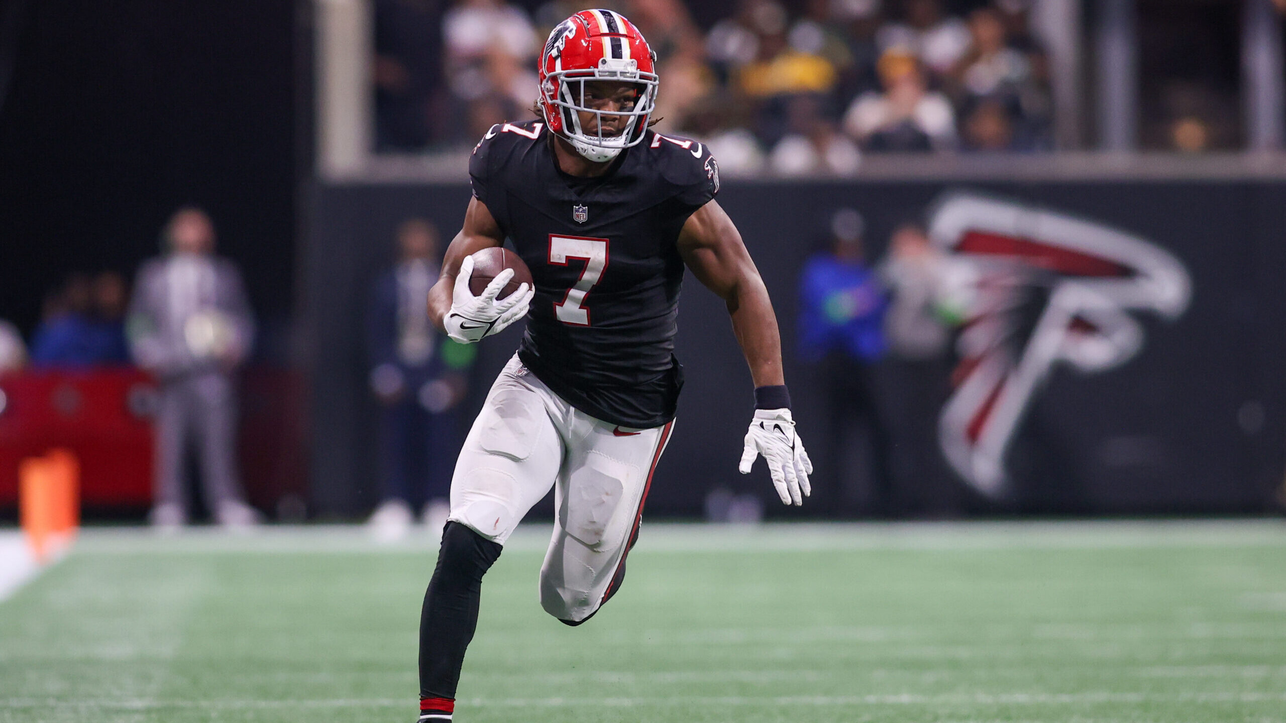 Week 3 NFL DFS Main Slate, is rookie sensation Bijan Robinson a