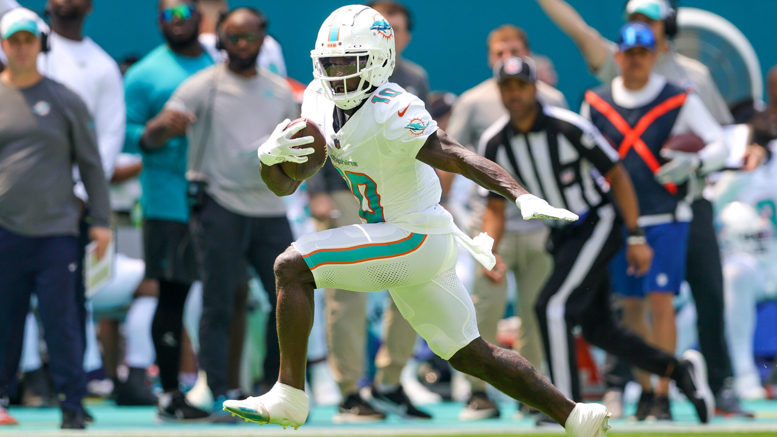 What time is Miami Dolphins at Buffalo Bills showdown? TV, channels, FREE  live stream, odds 