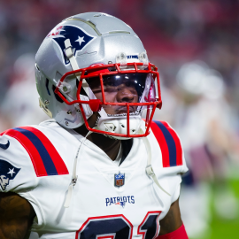 Patriots-Packers game suspended after New England CB Isaiah Bolden carted  off with injury