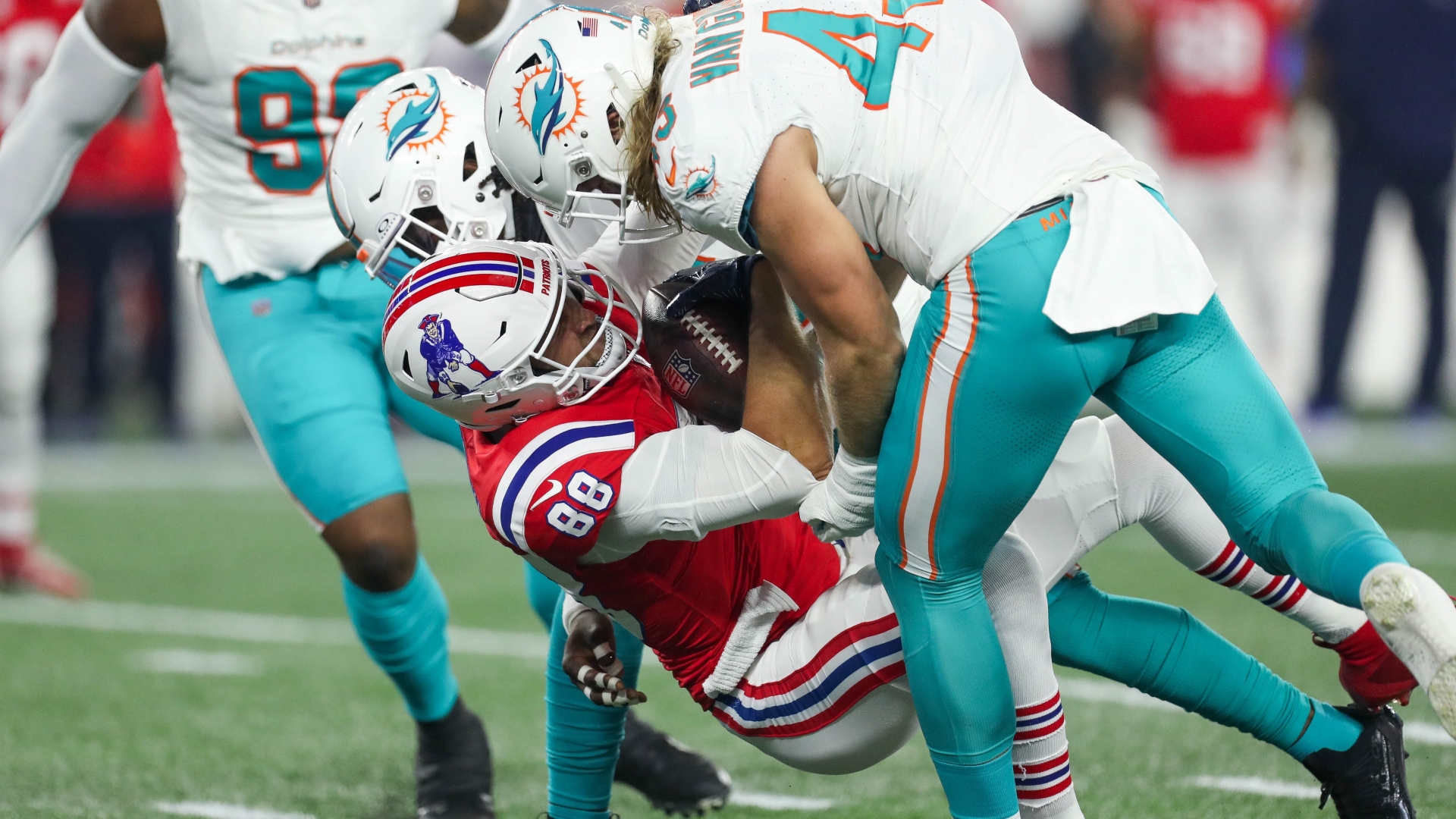 What Patriots' Mike Gesicki Said About His Postgame Helmet Slam