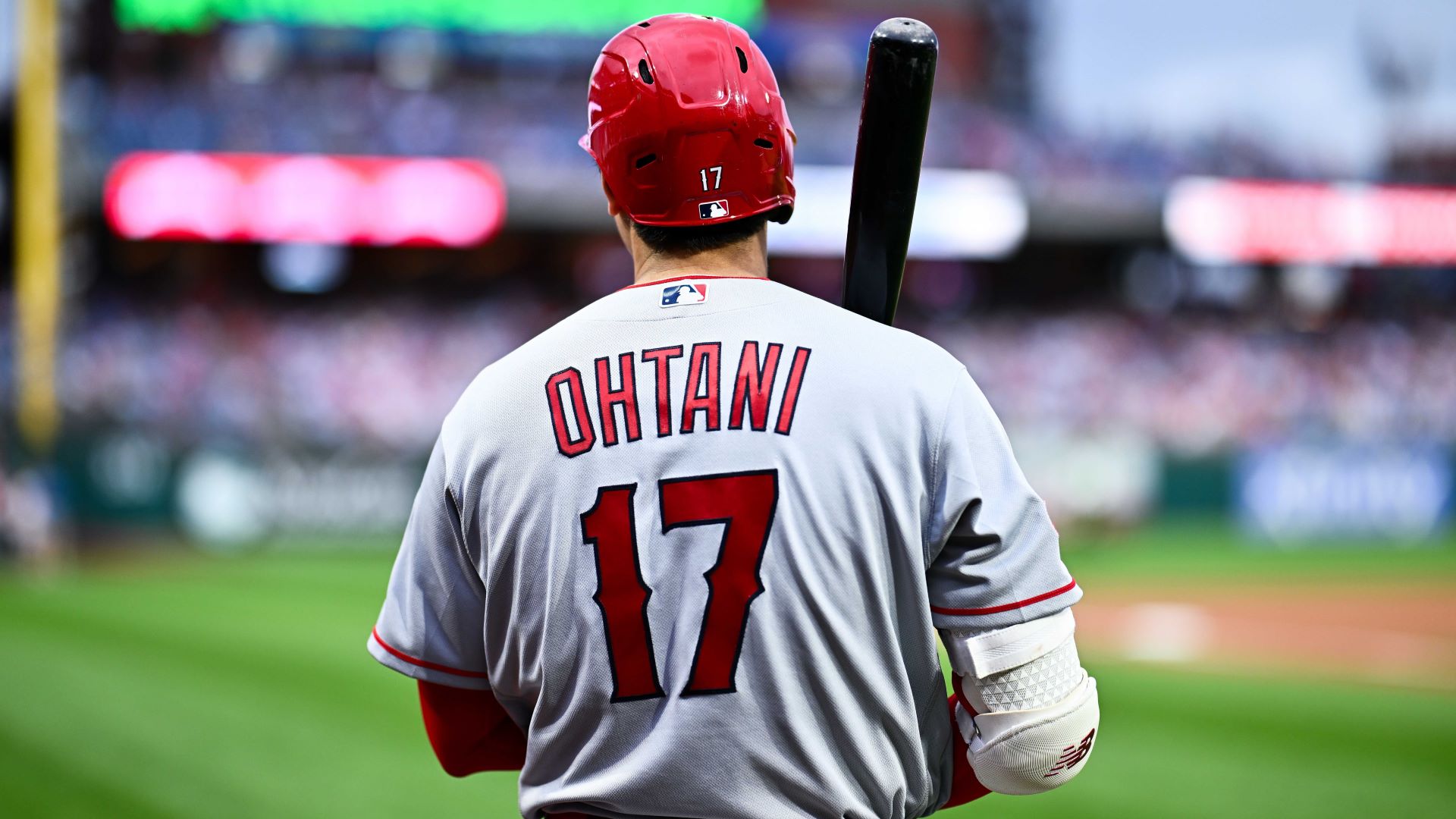 MLB insider thinks Shohei Ohtani bidding war between Dodgers and