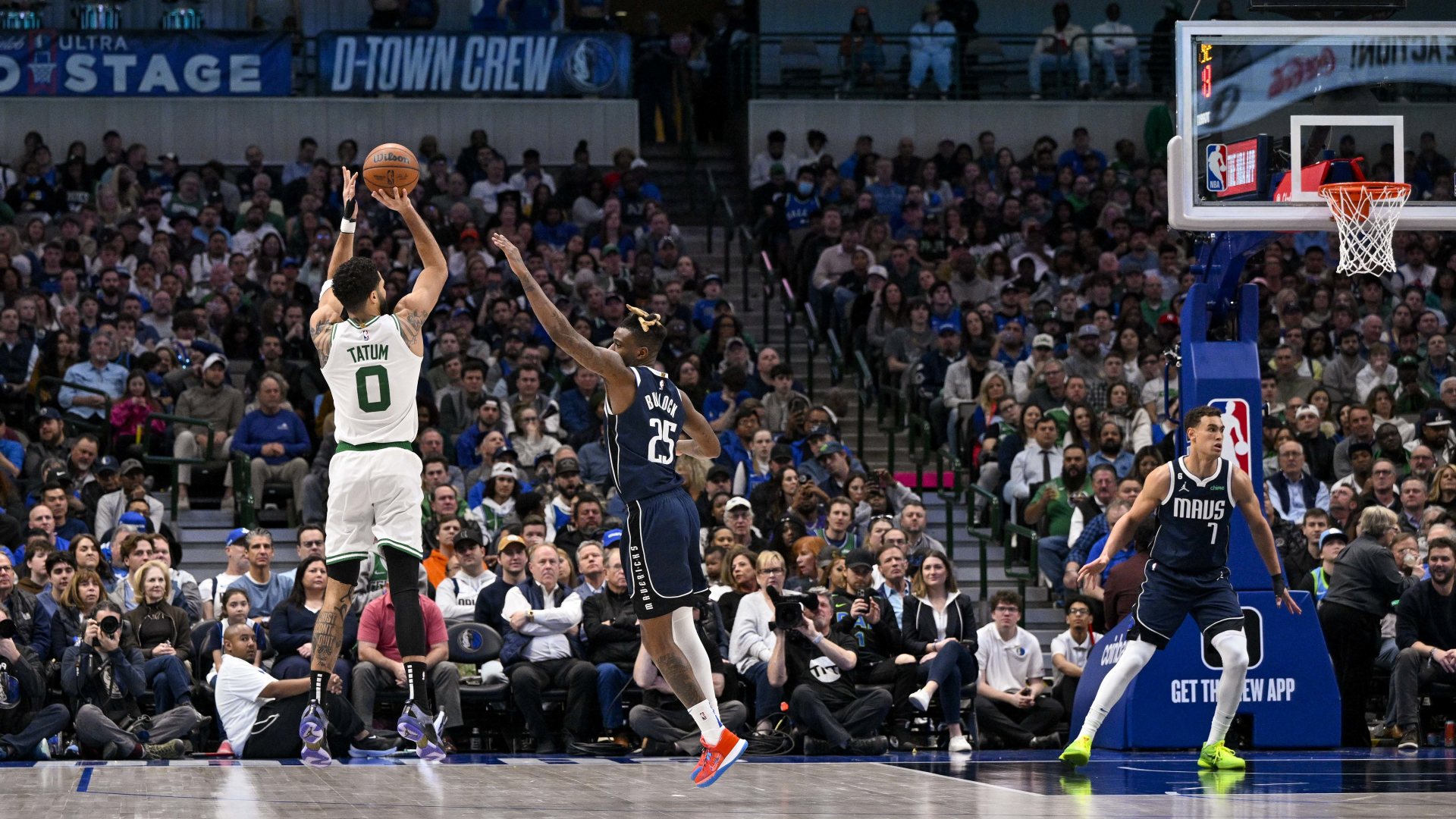 Jaylen Brown of Boston Celtics rates dunk on Kristaps Porzingis 'about a  five' - ESPN