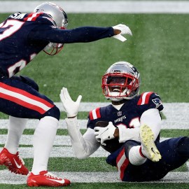 Patriots news: Kendrick Bourne stiff-arms 'stink, stank, stunk