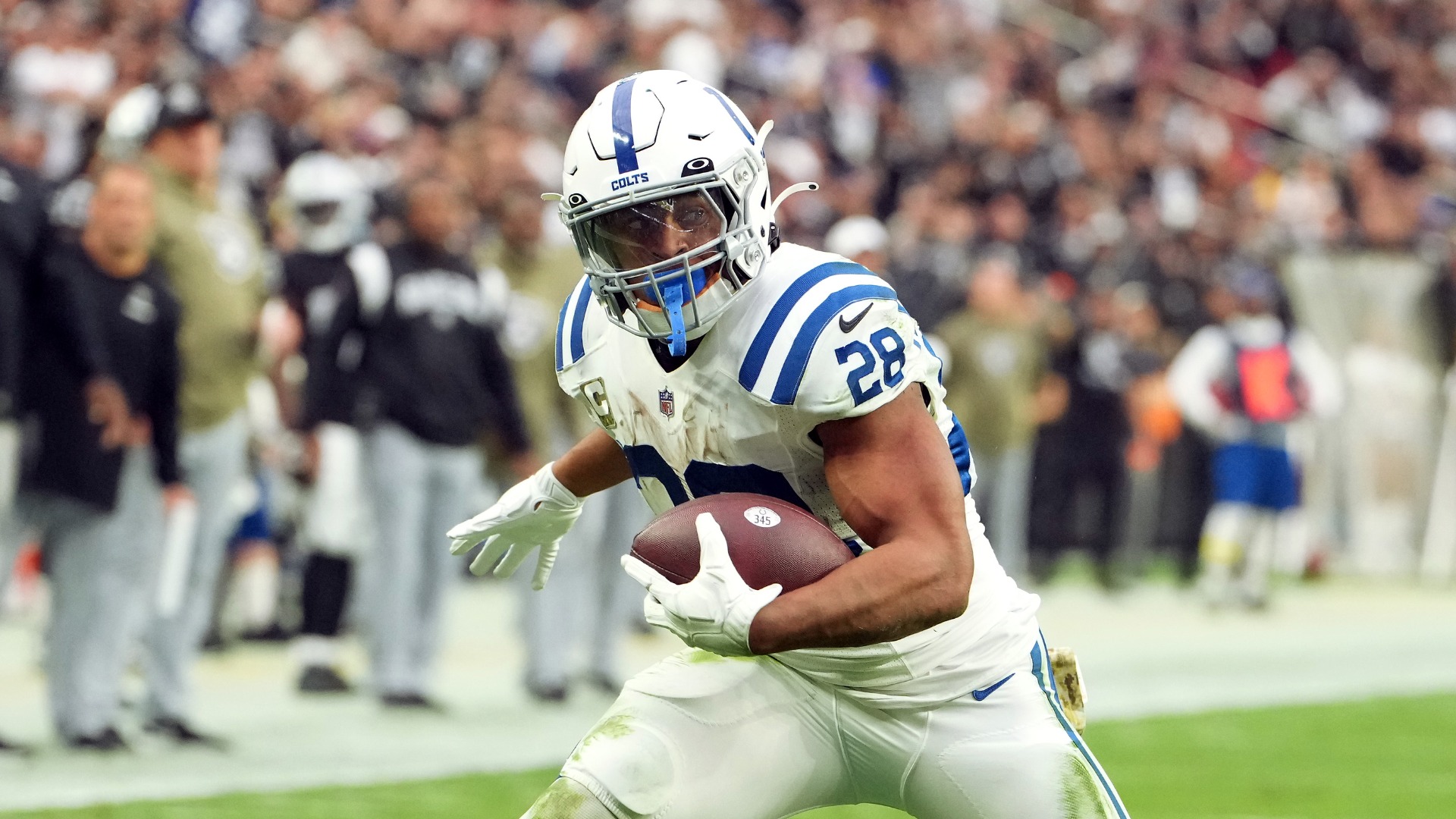 Colts reportedly fail to find trade for RB Jonathan Taylor, who