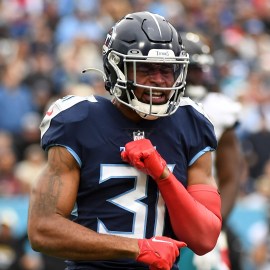 Two Teams 'Lurking' With Patriots, Titans in DeAndre Hopkins Pursuit, Says  Insider, Sports-illustrated