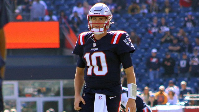 New England Patriots quarterback Mac Jones highlights vs. New York