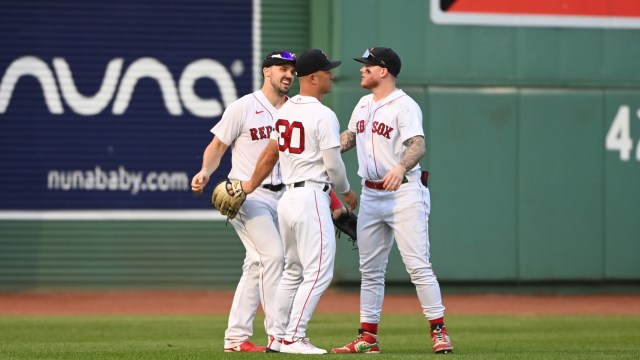 Four Red Sox named Gold Glove finalists - The Boston Globe