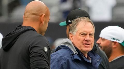 New York Jets head coach Robert Saleh and New England Patriots head coach Bill Belichick