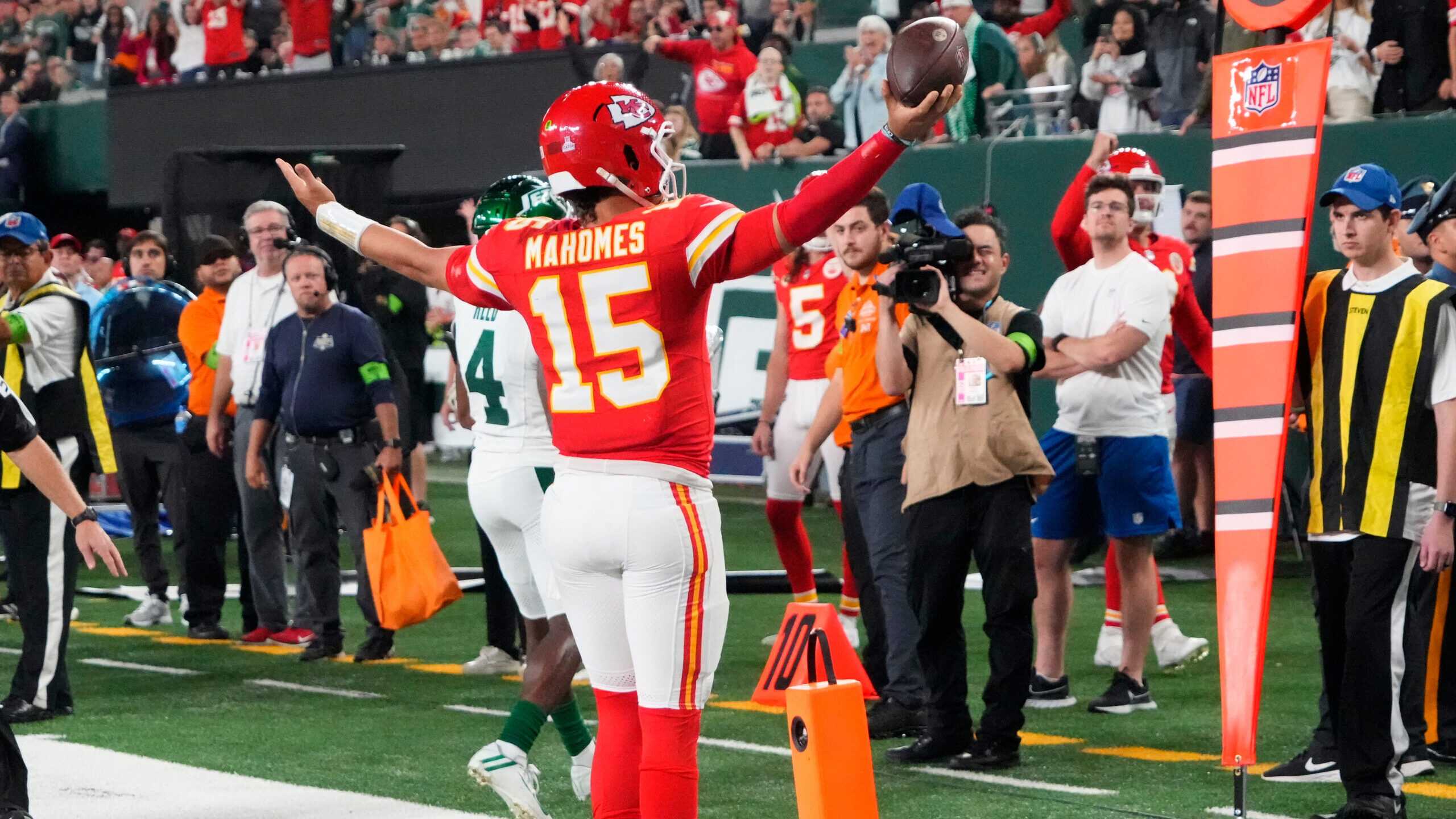 2023 NFL season, Week 6: What We Learned from Chiefs' win over