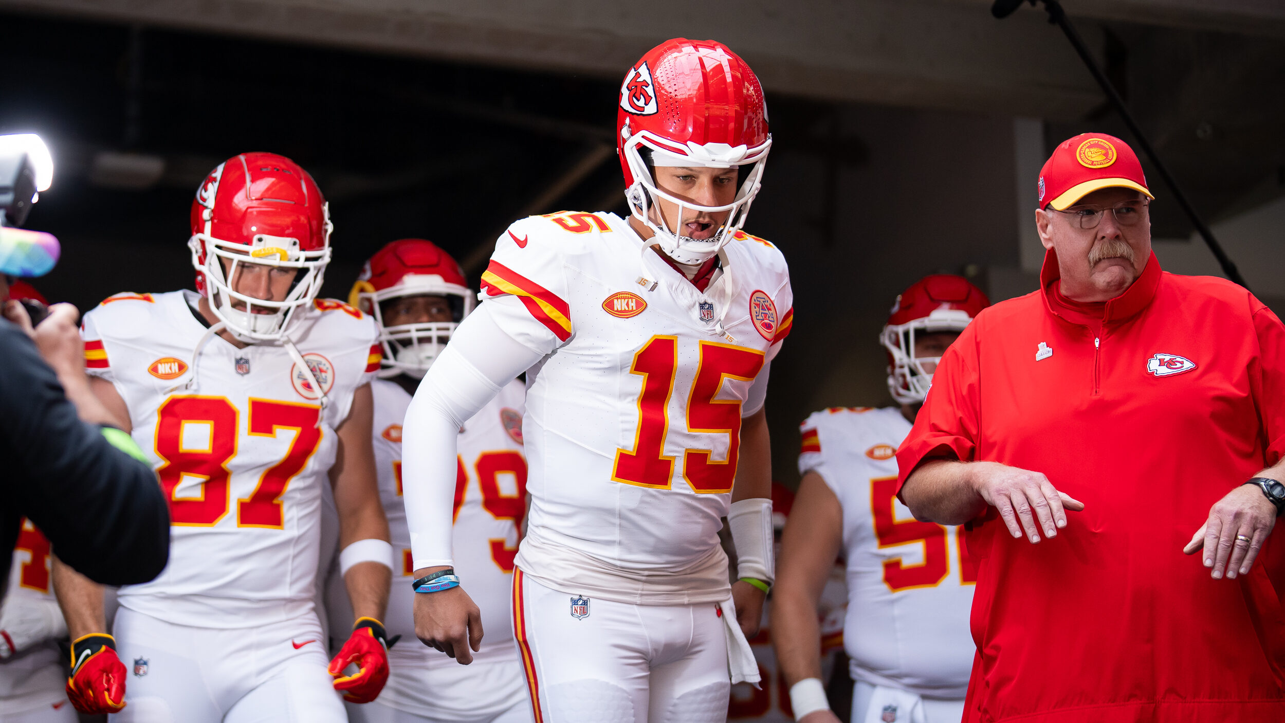 Chiefs vs. Broncos TV schedule: Start time, TV channel, live stream, odds  for Week 14 - Arrowhead Pride