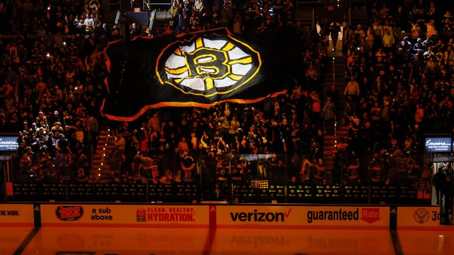 Boston Bruins flag