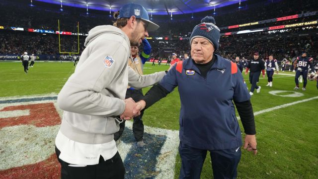 Indianapolis Colts head coach Shane Steichen and New England Patriots head coach Bill Belichick