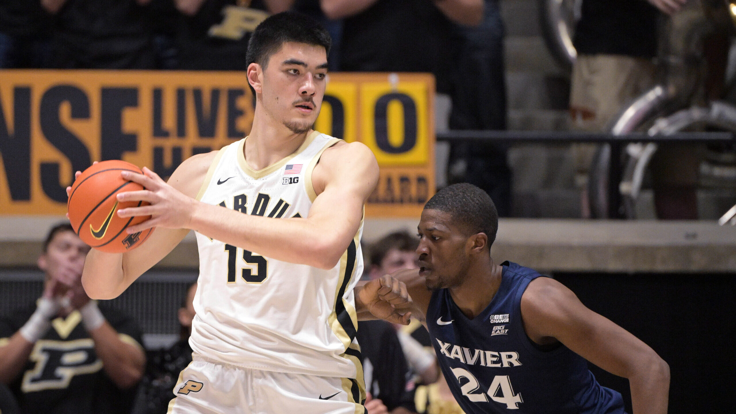 Can Zach Edey Lead Purdue to a National Championship?