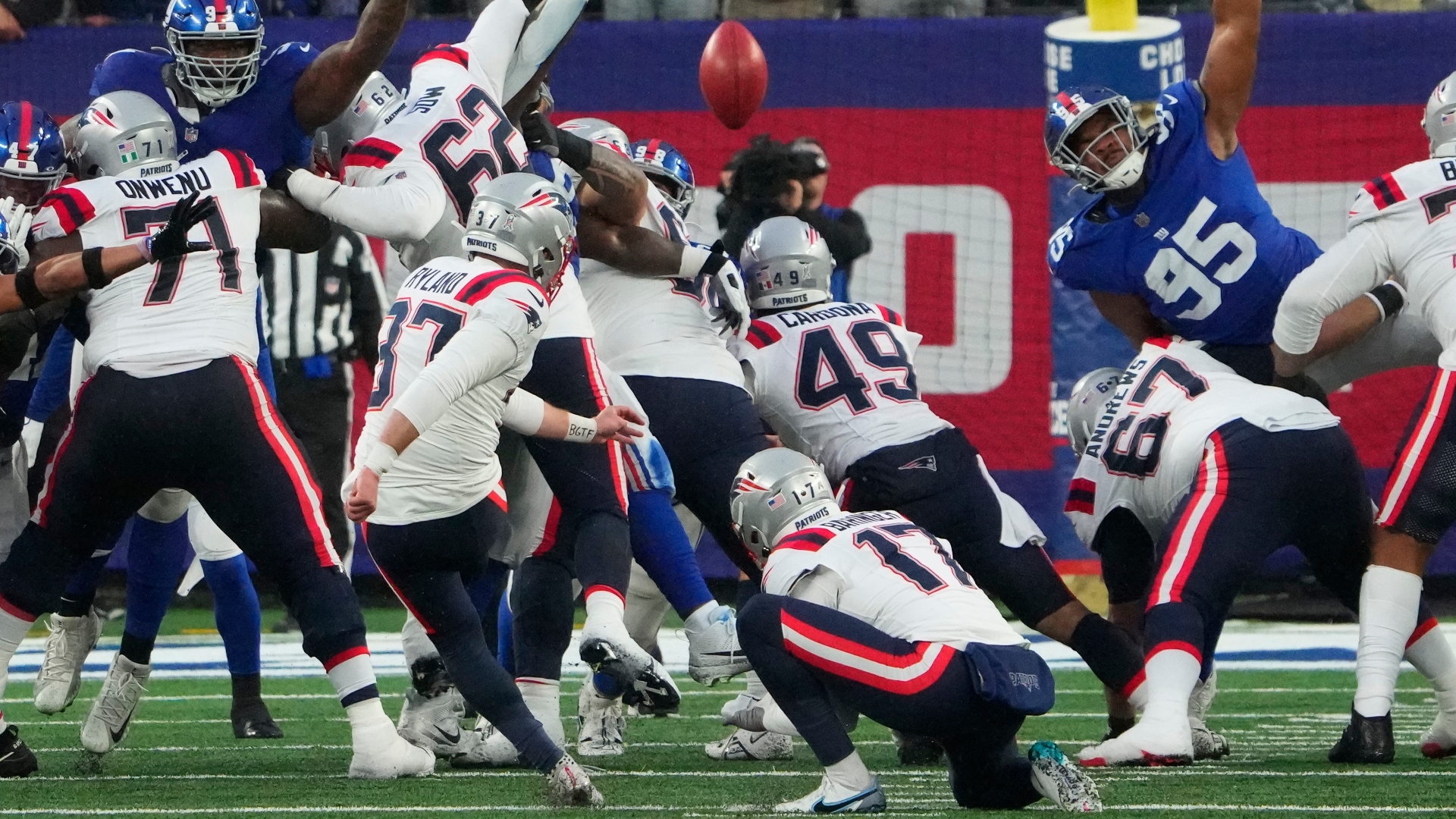 How Patriots’ Draft Position Improved With Loss To Giants, Week 12 Results