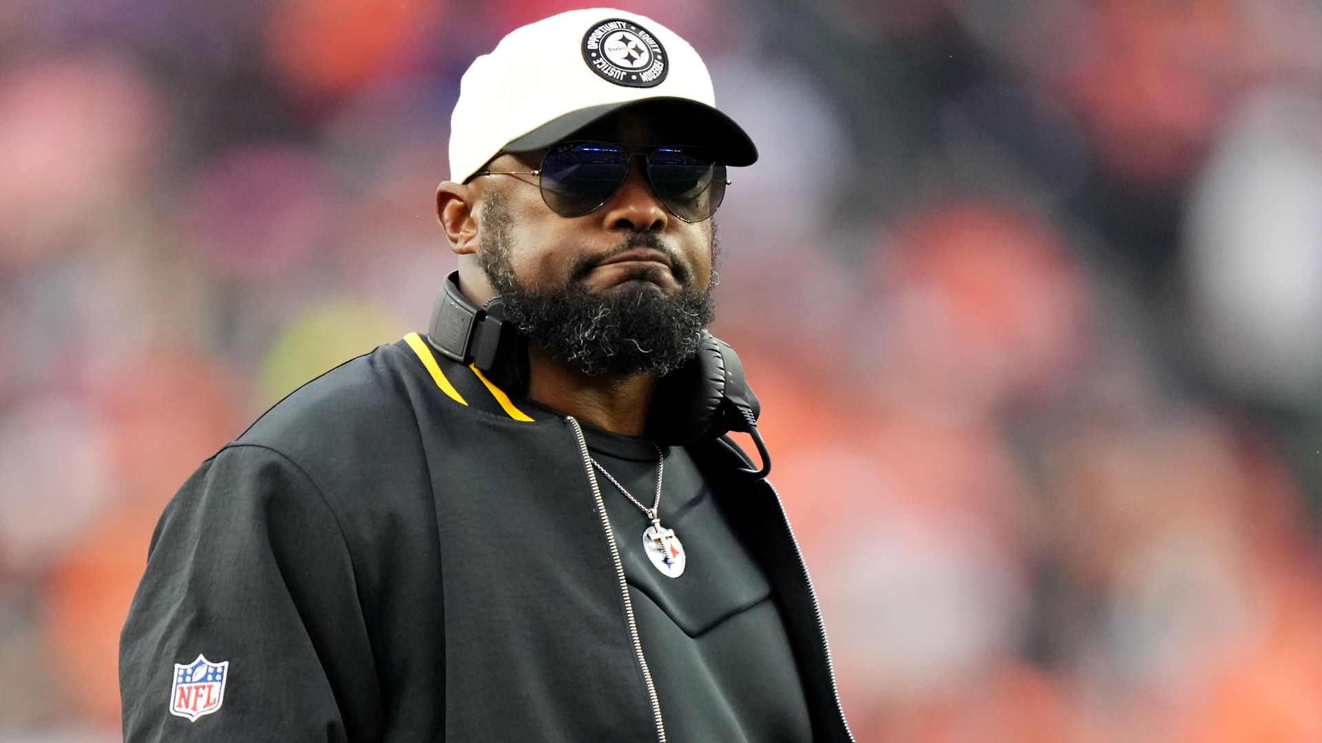 Mike Tomlin Rips Steelers’ ‘JV Football’ Performance Before Patriots Game