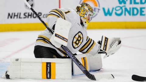 Boston Bruins goaltender Jeremy Swayman