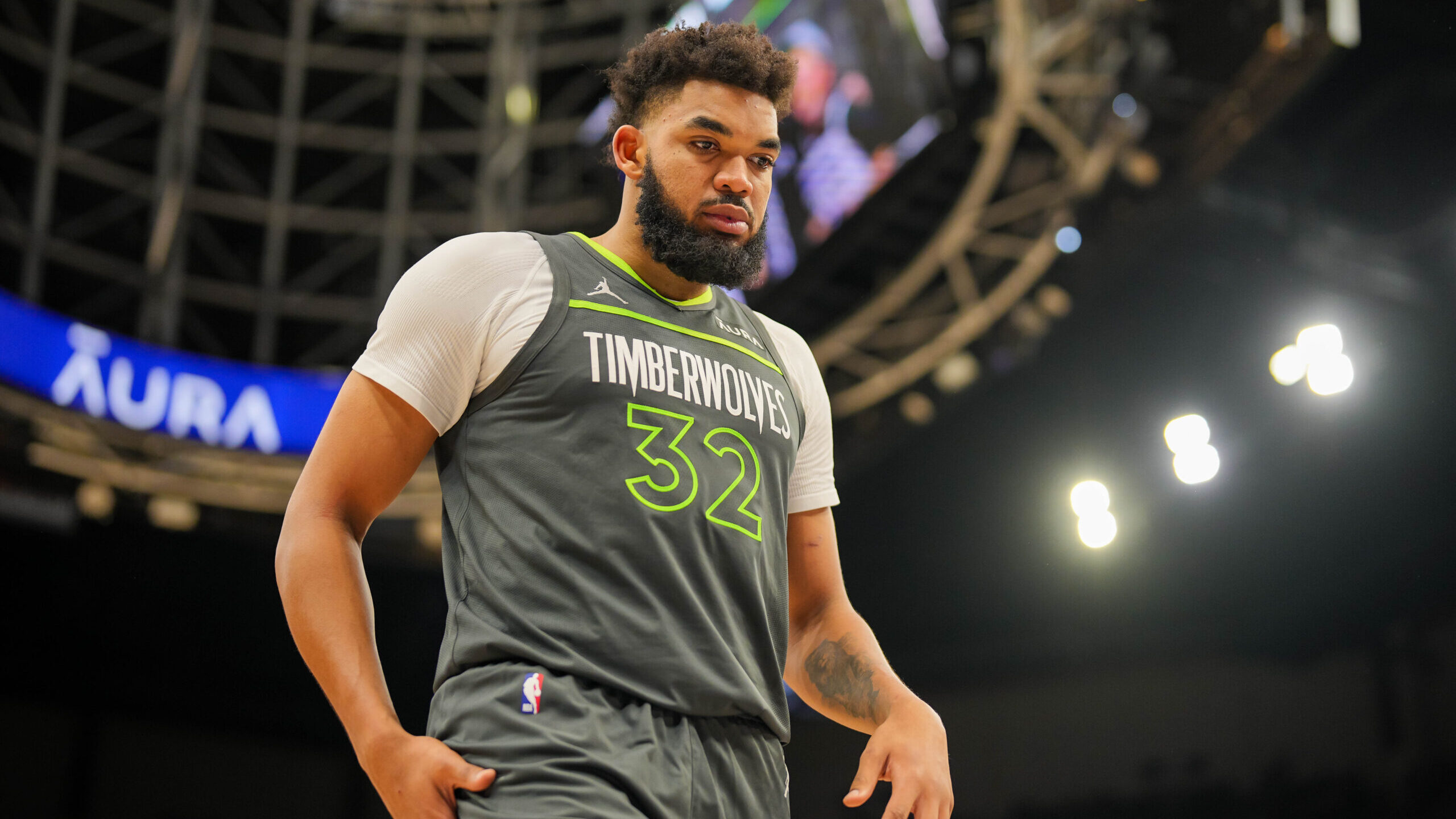 Karl-Anthony Towns Scores 62 Points in Historic Night, Timberwolves Stumble Against Hornets