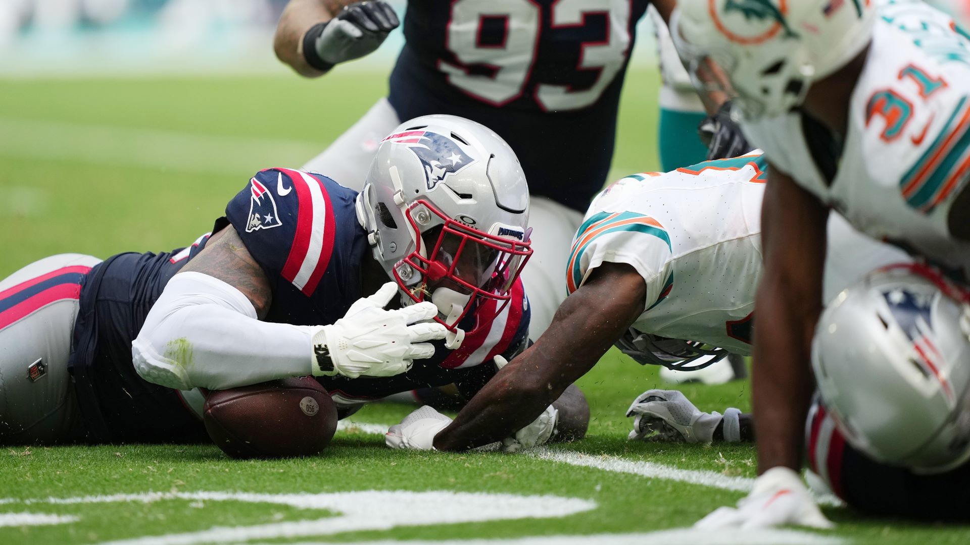 Patriots Rumors: Another Linebacker Retained After Josh Uche Deal