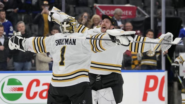 Boston Bruins goalie Linus Ullmark and Jeremy Swayman