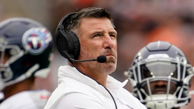 Cleveland Browns coaching and personnel consultant Mike Vrabel